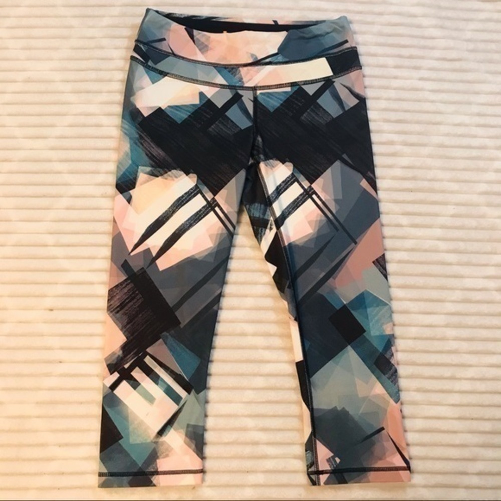 Lucy Activewear Kaleidoscope Black Pink Crop Legging Tights Size Small Geometric